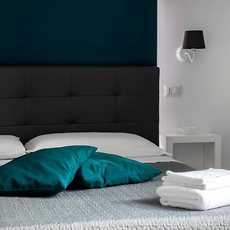 نابولي Aurora Luxury Rooms المظهر الخارجي الصورة