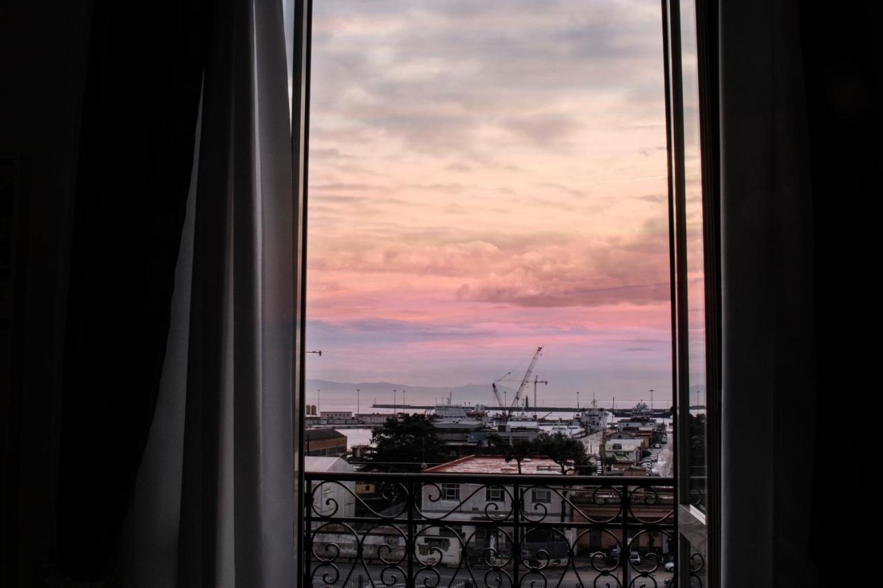 نابولي Aurora Luxury Rooms المظهر الخارجي الصورة