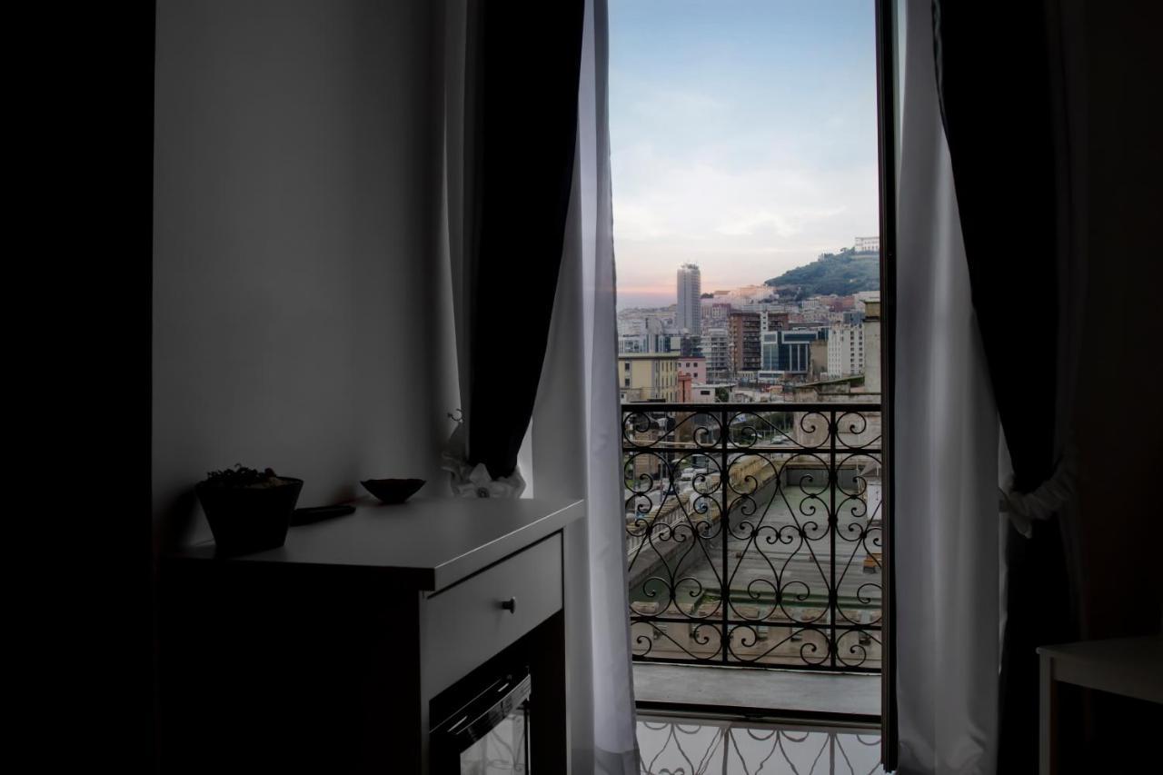 نابولي Aurora Luxury Rooms المظهر الخارجي الصورة