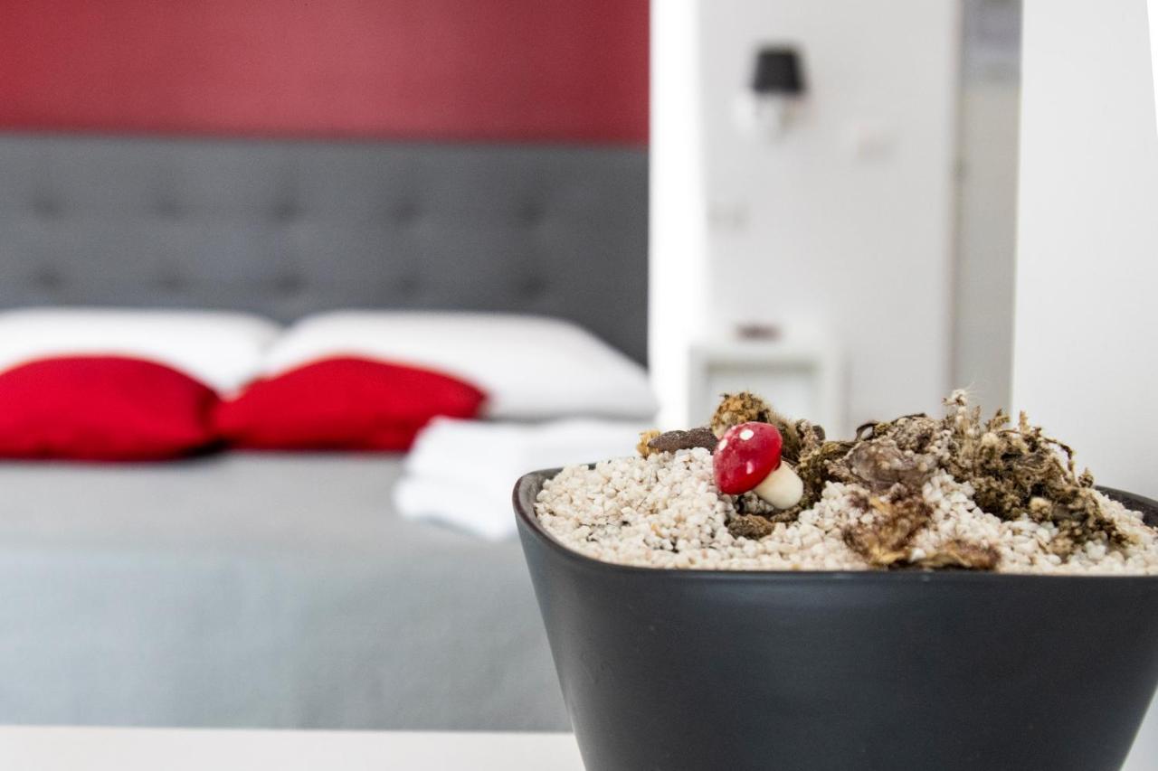 نابولي Aurora Luxury Rooms المظهر الخارجي الصورة