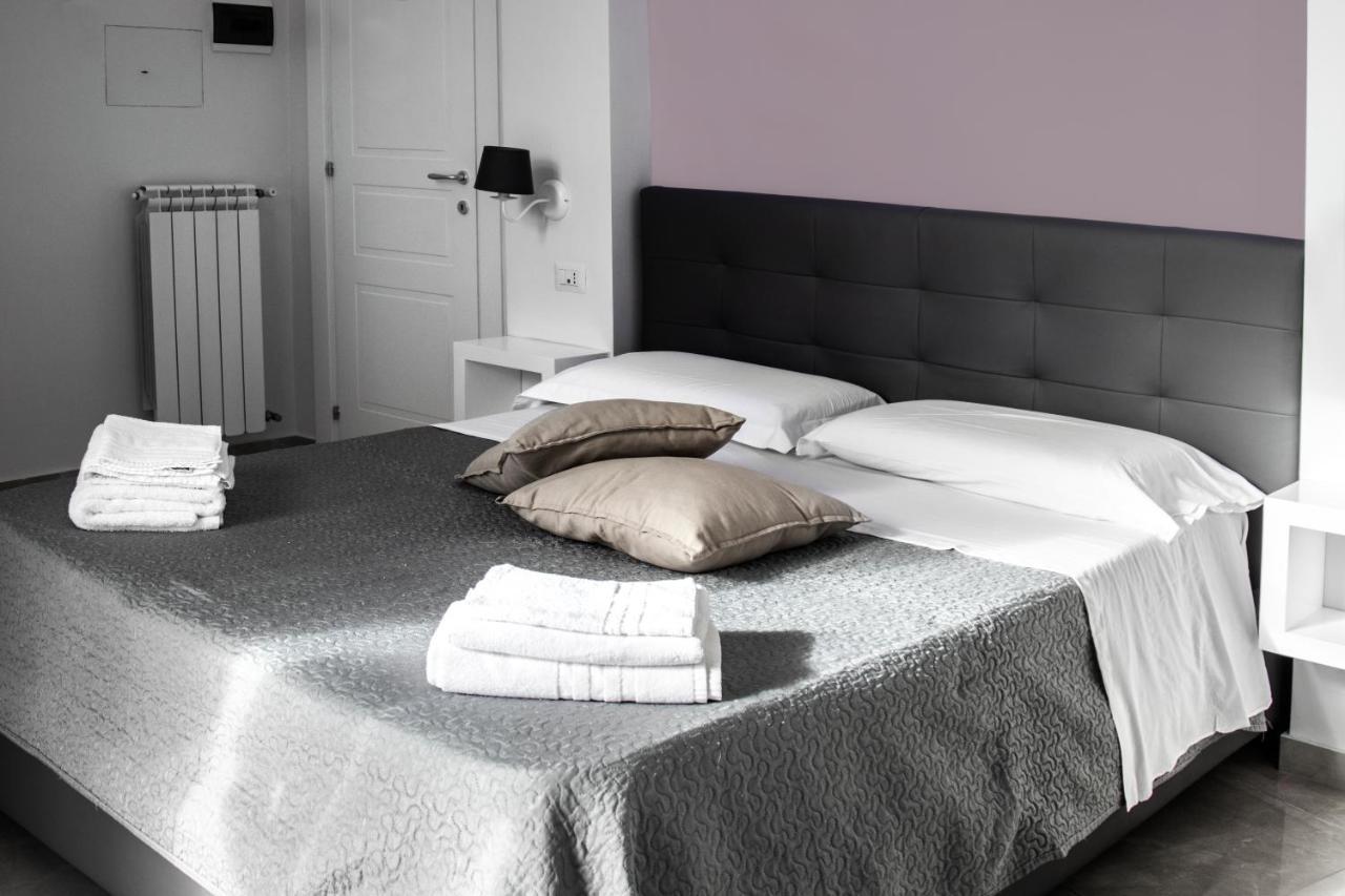 نابولي Aurora Luxury Rooms المظهر الخارجي الصورة