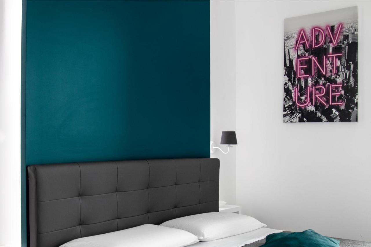 نابولي Aurora Luxury Rooms المظهر الخارجي الصورة