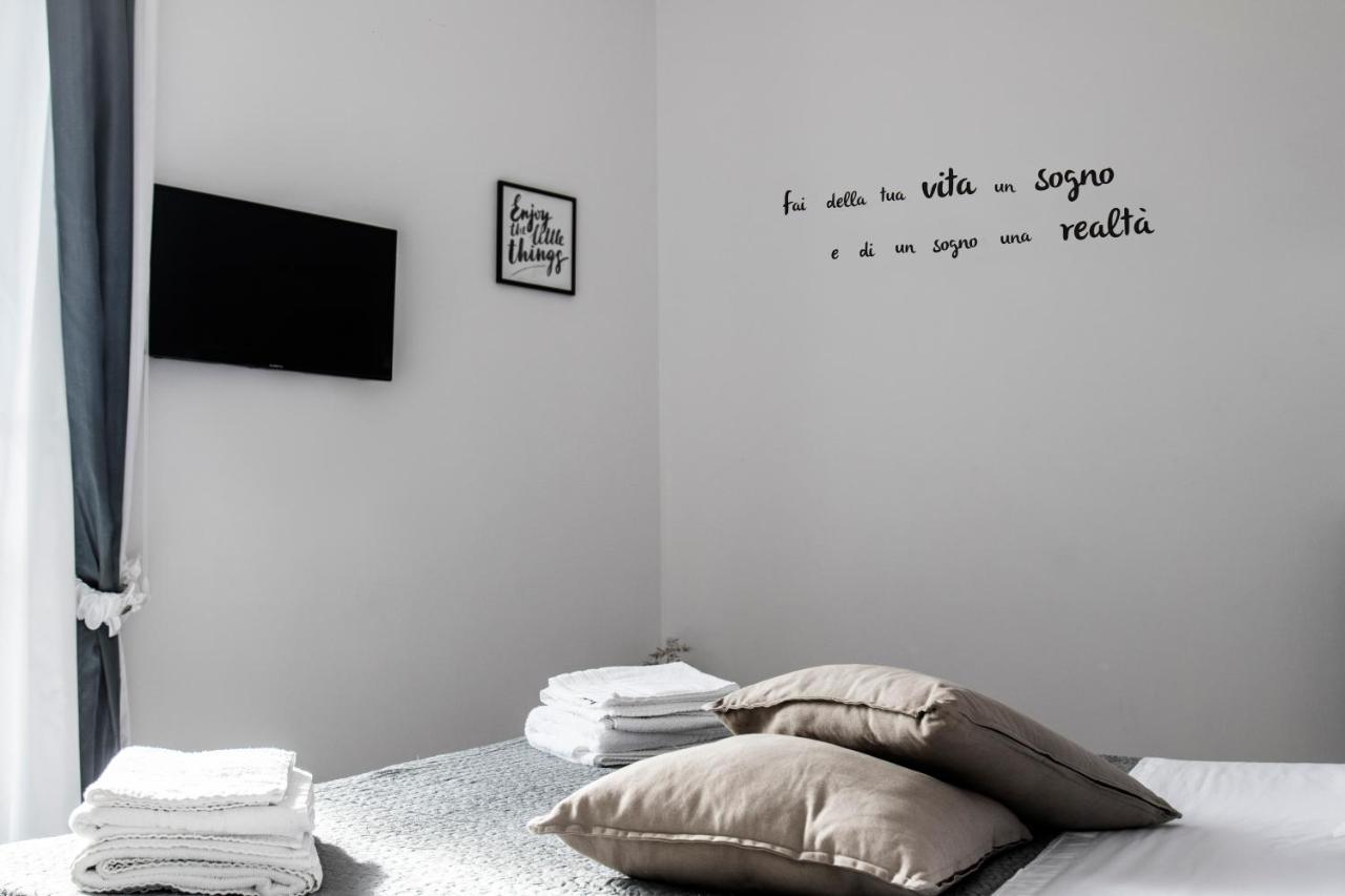 نابولي Aurora Luxury Rooms المظهر الخارجي الصورة
